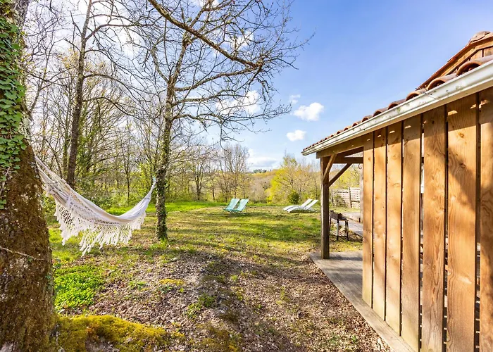 Tatil Evi Le Sechoir, Au Jardin Des Tisanes Tabanac